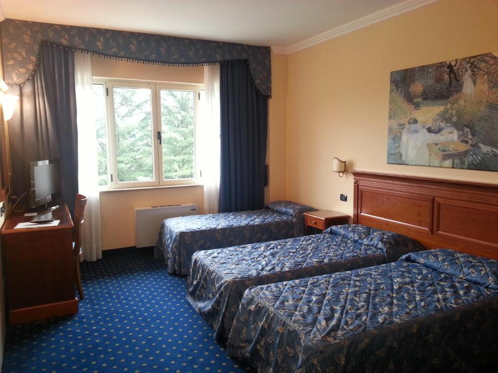 Albergo Costantini Tarcento Ruang foto